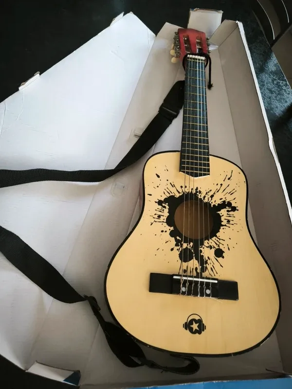 Guitare Bontempi.