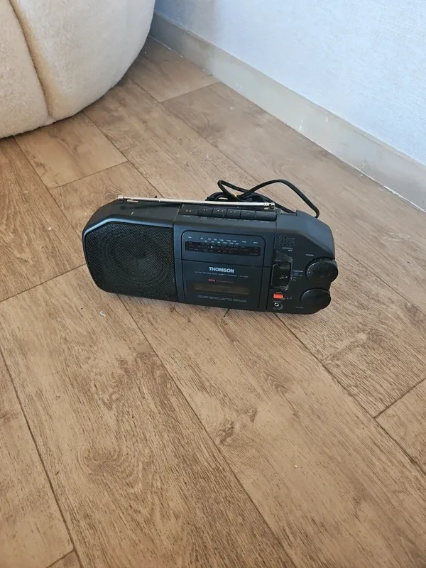 Radio cassette